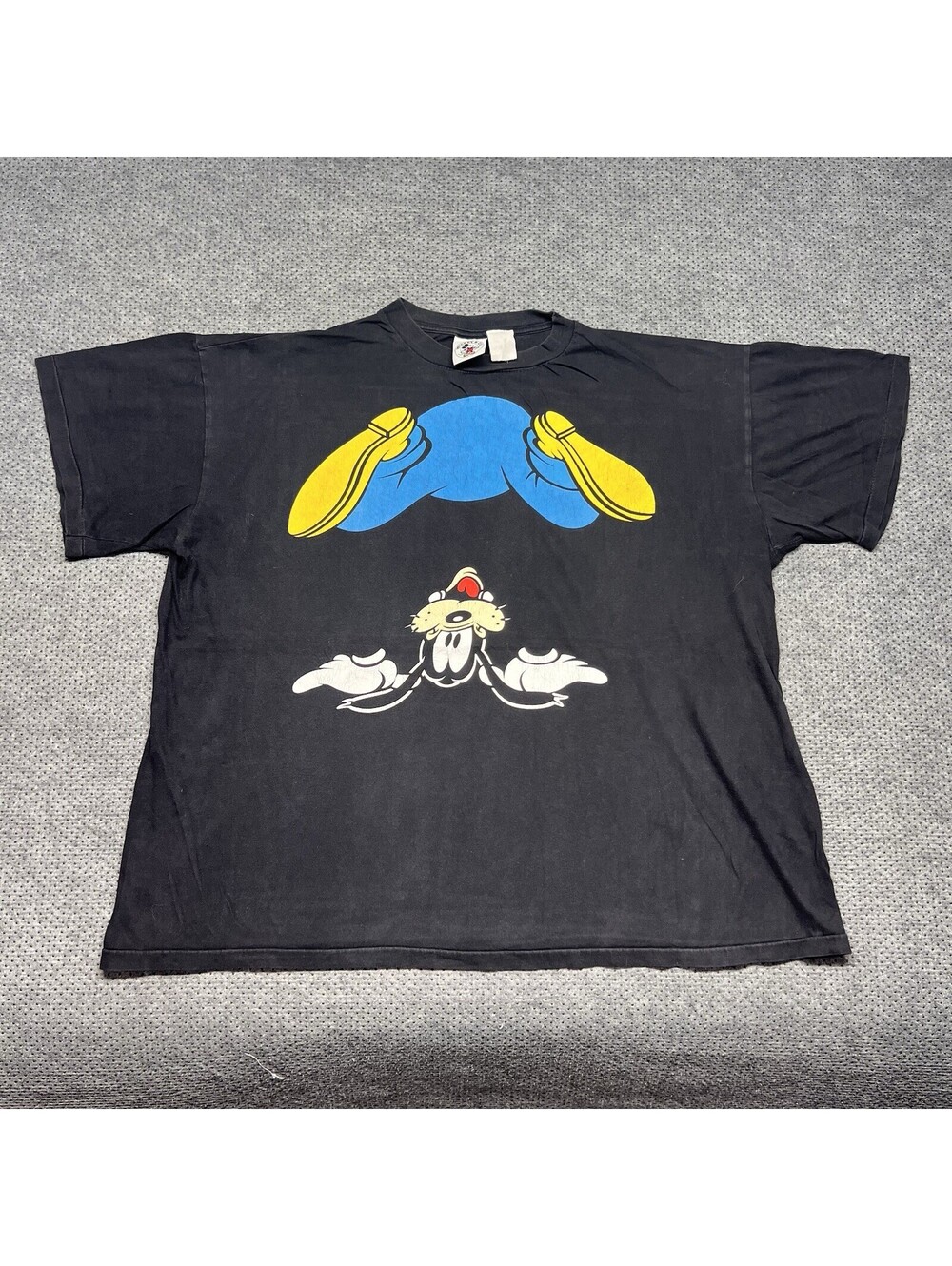 Vintage 1990s Disney Goofy Upside Down T-Shirt 2XL Black Rare Men’s Made In USA